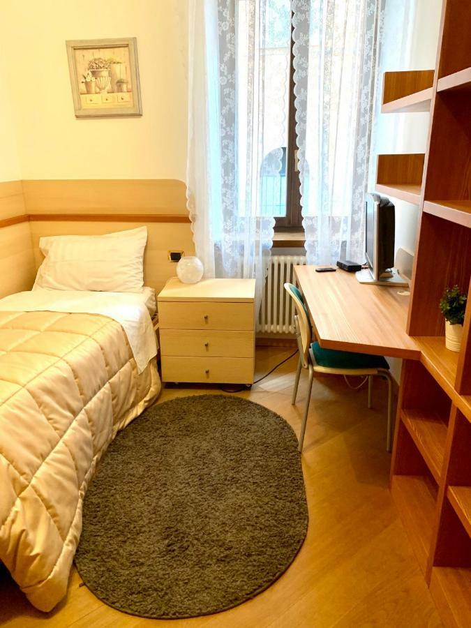 Camera Singola con Bagno in Comune